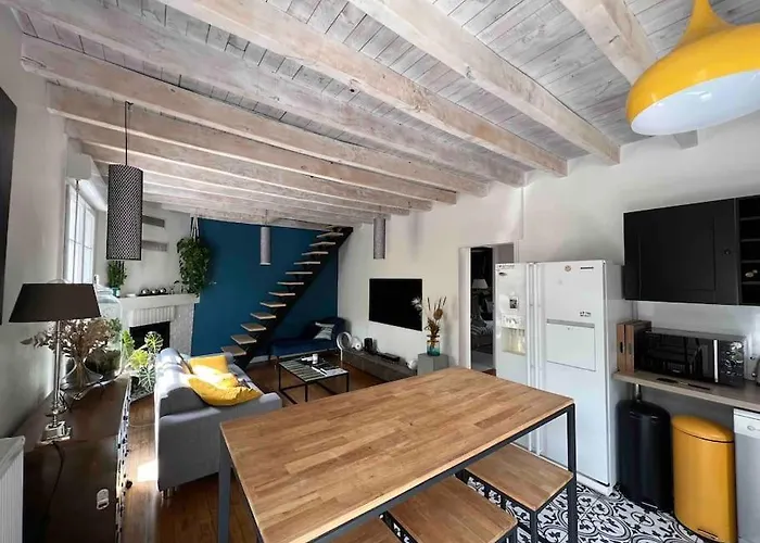 Maison De Charme Proche Gare Сasa de vacaciones *